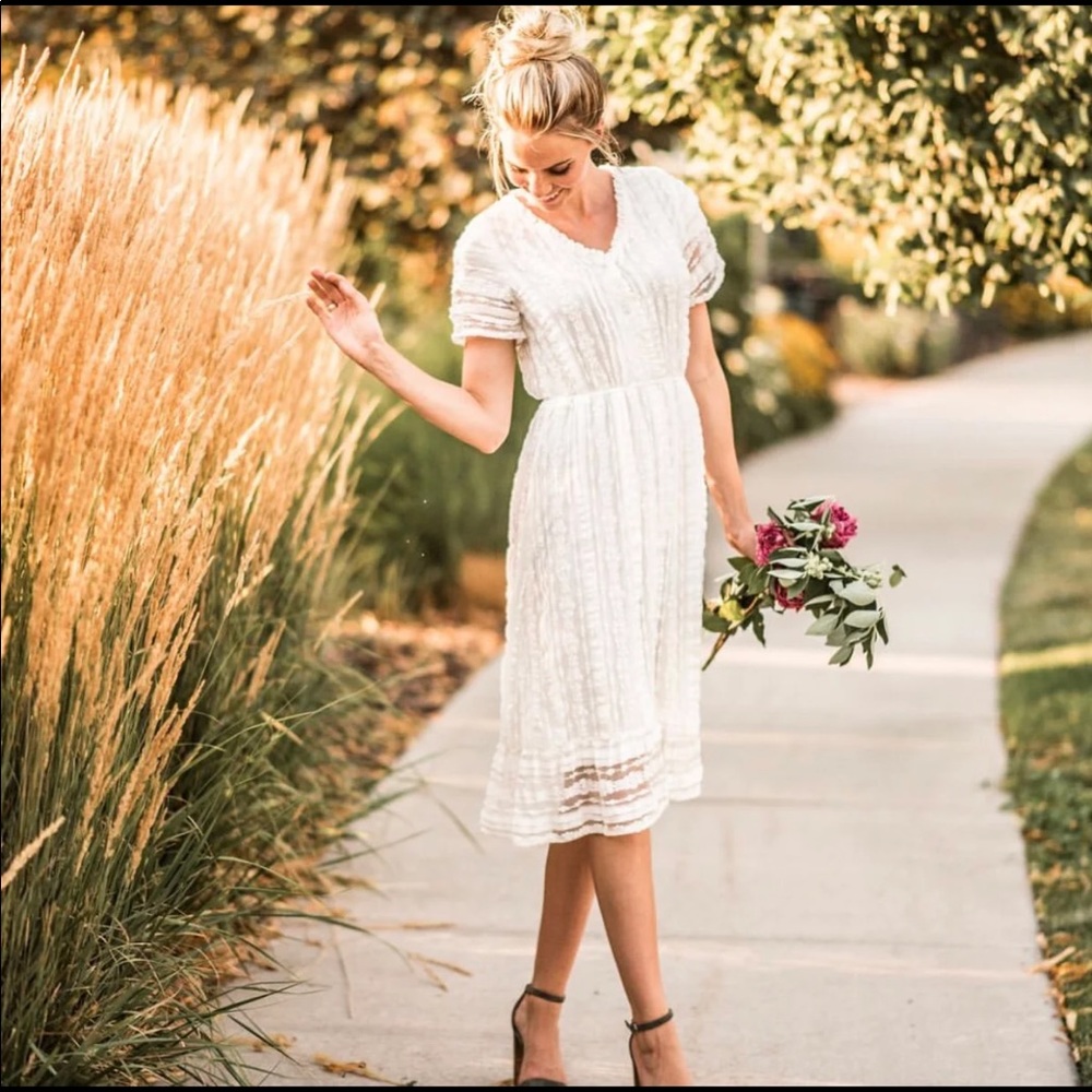 Perfect texture lace dress